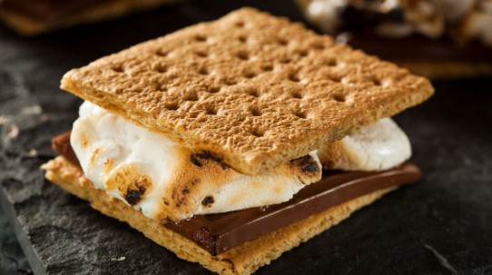 De Hollywood para sua casa: aprenda a fazer s’mores, lanche clássico dos filmes americanos