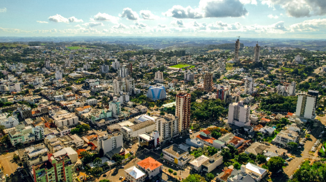 SC tem avanço na escolaridade; SMOeste fica em 4º lugar em ranking do ensino superior