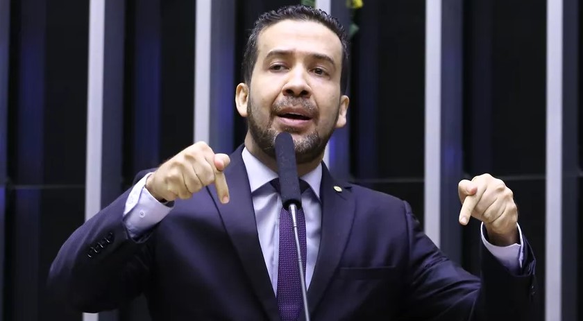 Após quatro anos como deputado, André Janones tentará Presidência; Avante aprova nome neste sábado, 23