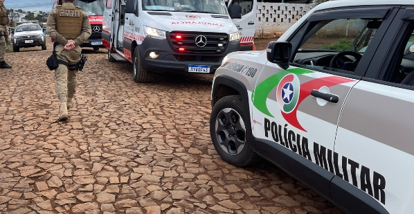 Procurado por homicídio é preso após ser encontrado nu e desorientado em via pública