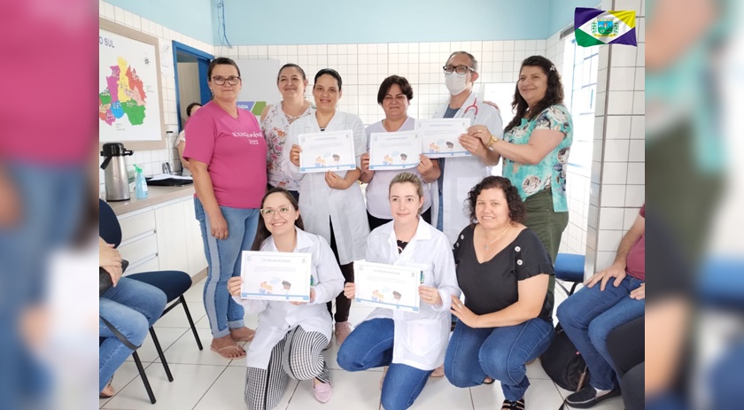 Profissionais de saúde recebem certificado de elogio em razão da qualidade do atendimento prestado
