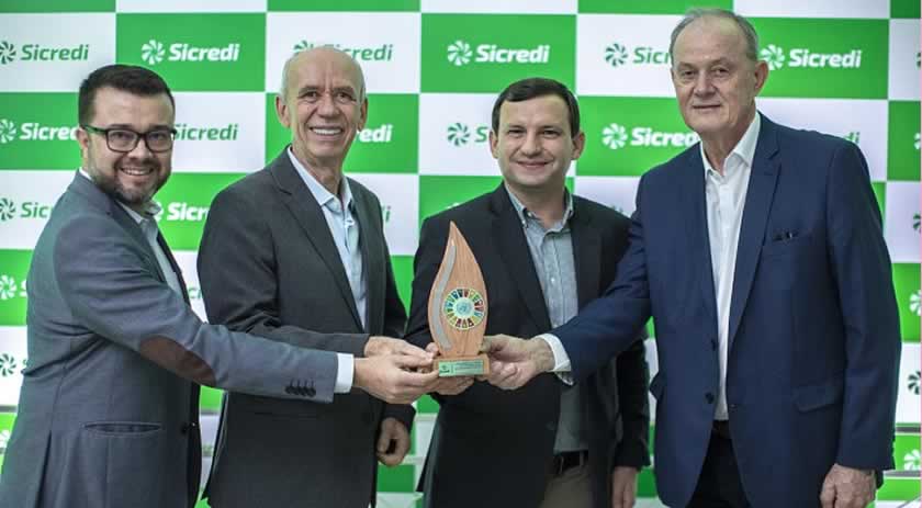 Sicredi Fronteiras PR/SC/SP lança Comitê de Sustentabilidade em encontro voltado aos jornalistas