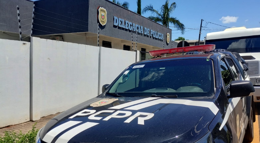 Dois homens são presos; um é suspeito de incendiar casa e matar cachorro queimado