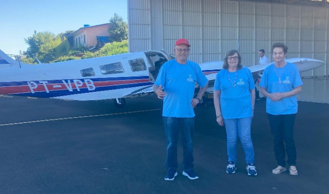 Moradores do Lar do Idoso de Xanxerê ganham passeio de avião