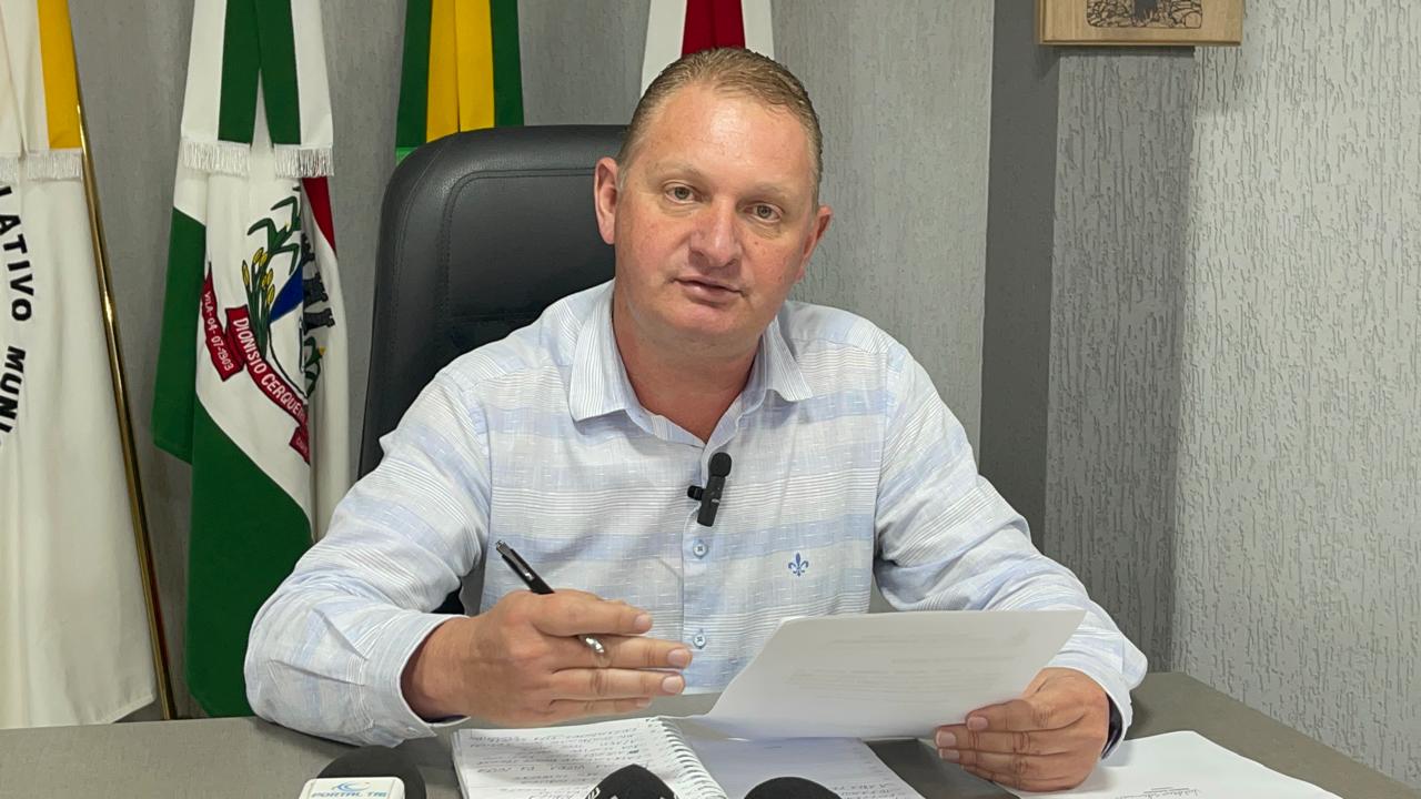 Renúncia de Valdecir Schmeier é lida durante sessão ordinária; João Rauber deve assumir o cargo