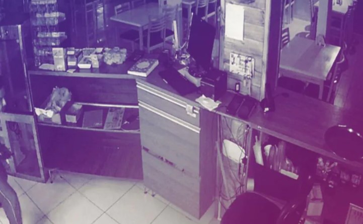 Estabelecimento comercial é assaltado durante a madrugada no bairro Alvorada