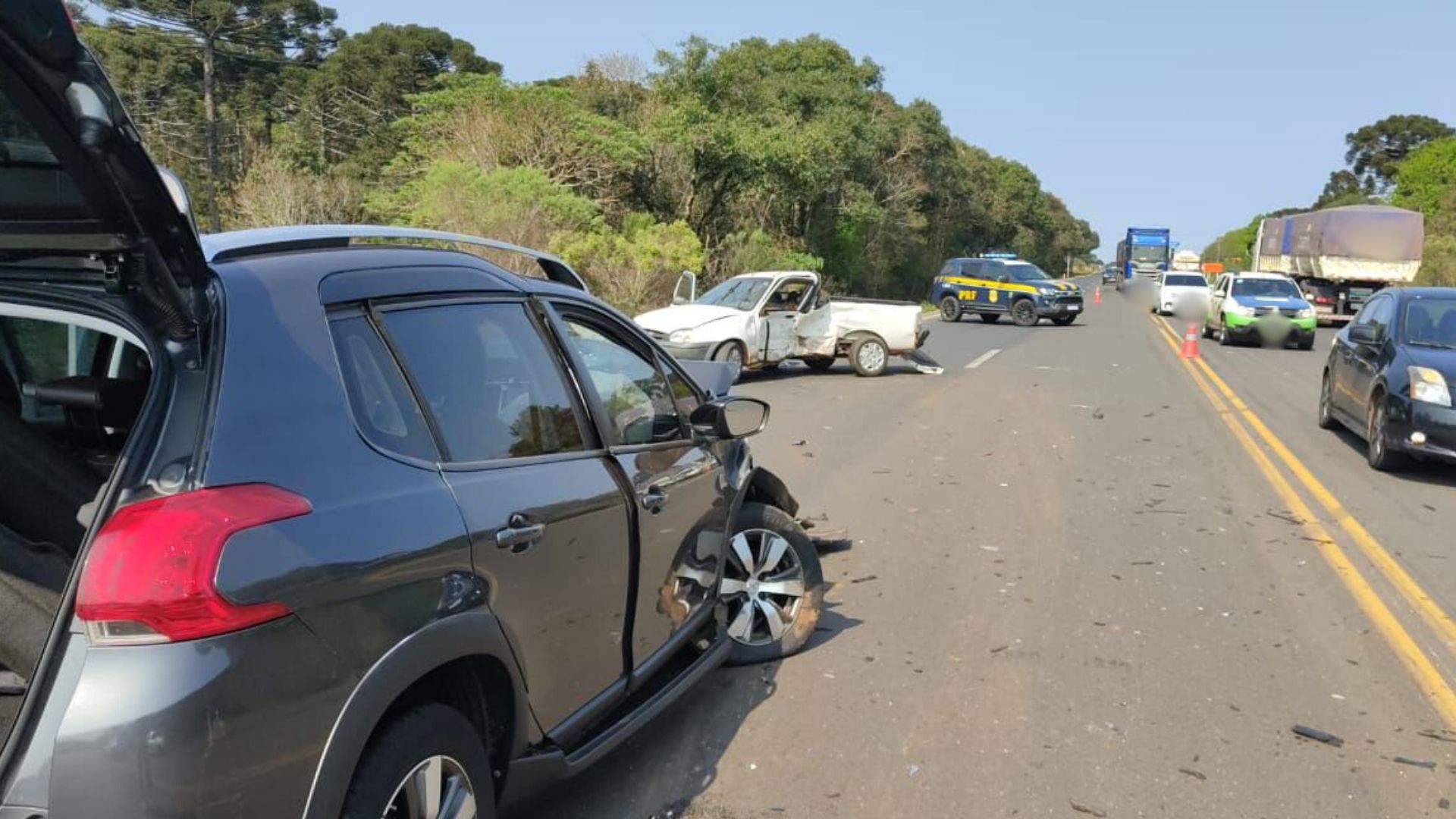 Grave colisão transversal na BR-277 Resulta em um Morto e dois feridos