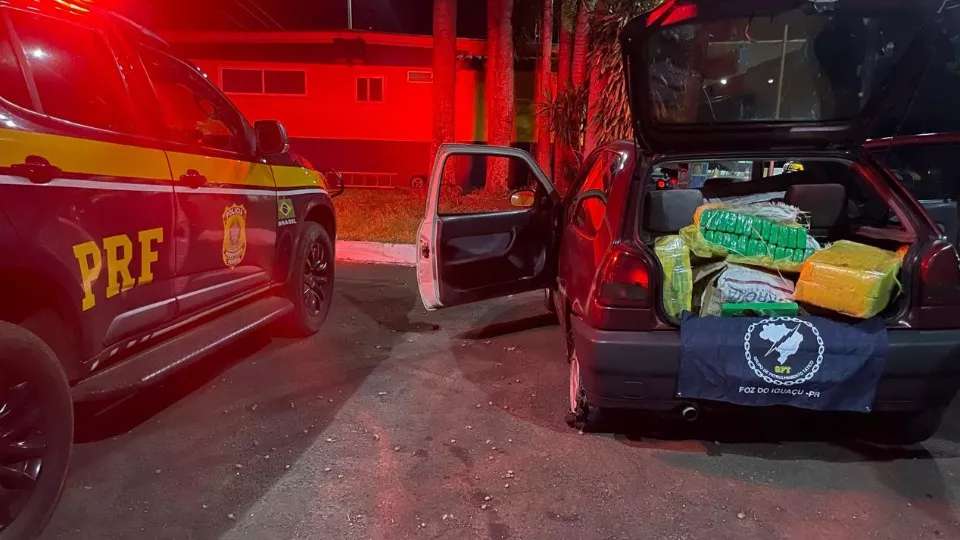 Polícia intercepta perseguição na BR-277 e apreende 200 kg de maconha