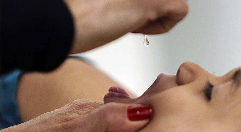 Vacina contra a pólio continua disponível nas unidades de saúde após fim da campanha