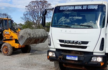 Entrega de calcário é iniciada pelo Programa Terra Boa