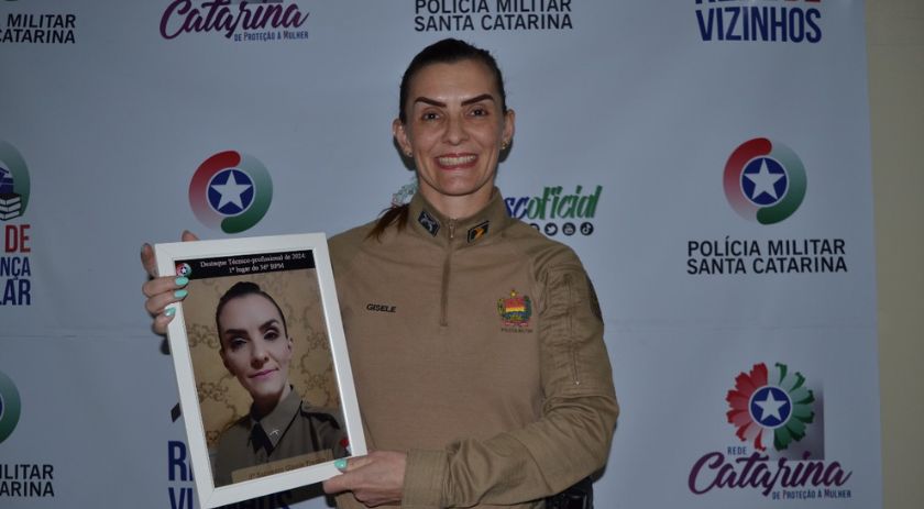 Sargento Gisele é homenageada pelo esforço e dedicação