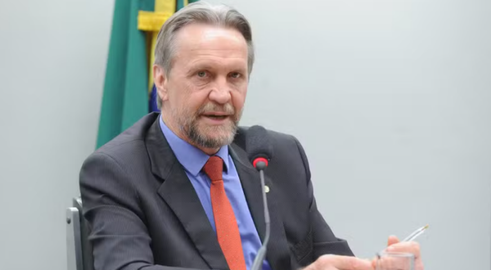 Deputado catarinense Pedro Uczai é diagnosticado com AVC isquêmico em Brasília