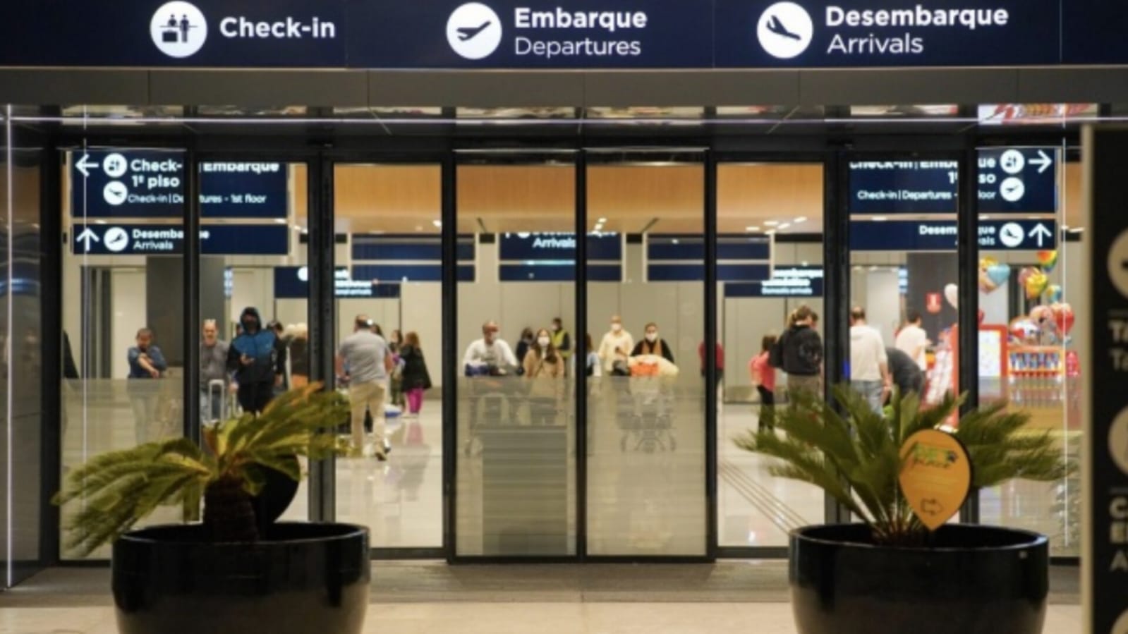 PF deflagra operação contra trocas de etiquetas de malas em aeroportos