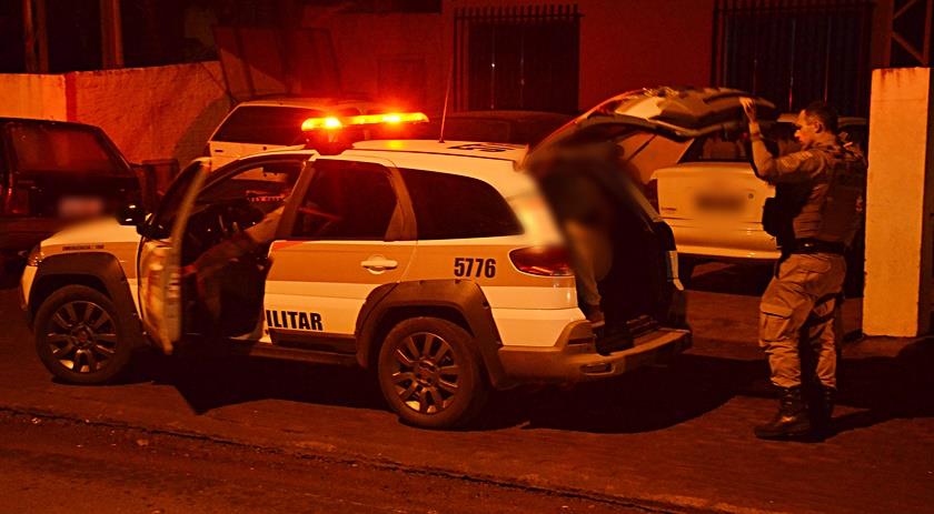 Após fuga cinematográfica motorista é detido com carga valiosa de vinhos