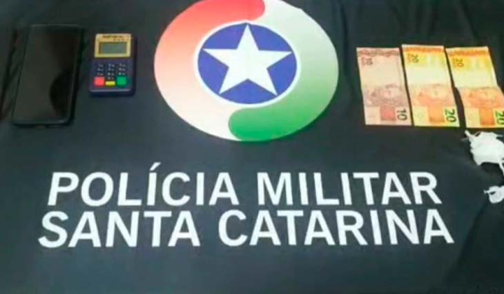 Polícia Militar prende três pessoas por tráfico de drogas em Maravilha