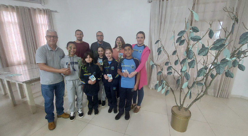 Palestra sobre o Dia da Árvore conscientiza alunos