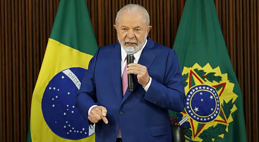 Governadores aliados de Bolsonaro buscam pontes com Lula e se afastam de ex-presidente