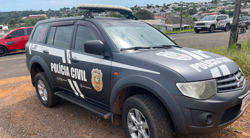 Filha de 12 anos vê mãe apanhando, pede socorro e Polícia Civil impede feminicídio em SC