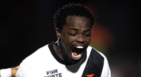 Vasco vence o Vitória com golaços e avança à semifinal