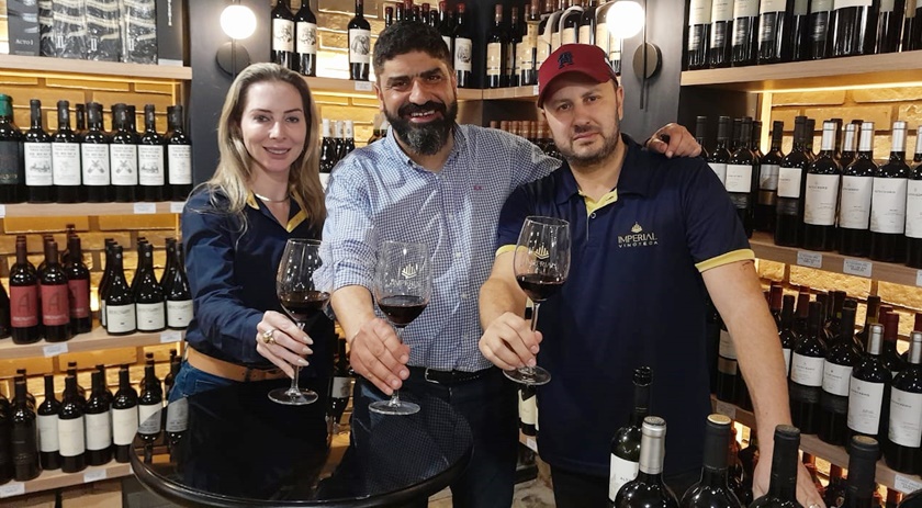 Karim Mussi, prestigiado enólogo, visita a Vinoteca Imperial