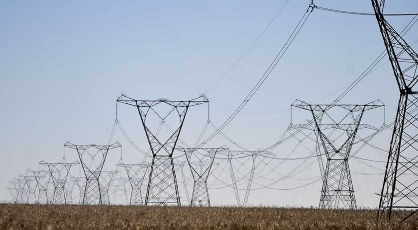 Governo estuda retomar compra de energia da Venezuela
