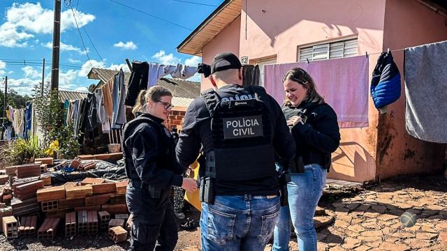 Operação da DPCAMI apreende drogas e conduz adolescentes à delegacia