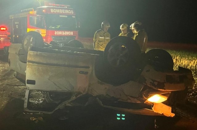 Motorista morre após carro capotar em Abelardo Luz
