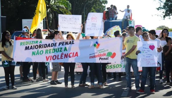 CCJ retoma nesta terça debate sobre redução da maioridade penal