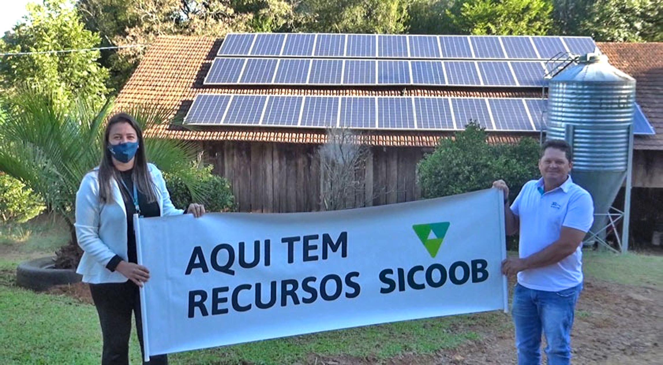 Com linha de crédito do Sicoob São Miguel produtor implanta sistema de energia solar e vê economia na propriedade