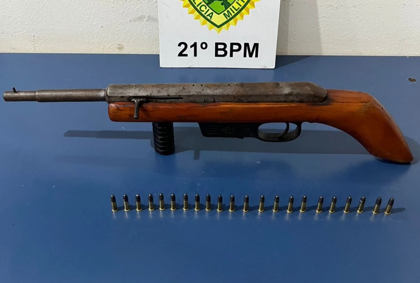 PM apreende arma de fogo após denúncia de ameaça