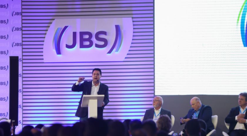 Governador busca junto à JBS a instalação de frigorífico de suínos no Paraná