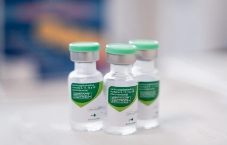 Vacina contra HPV reduz em até 58% os casos de câncer do colo do útero, aponta estudo