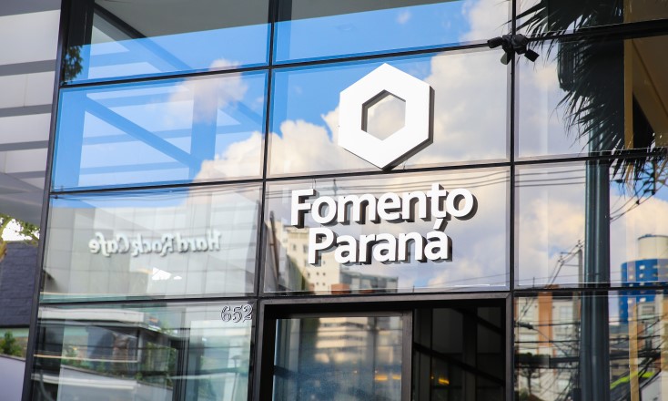 Ratinho Junior sanciona lei que autoriza captação de US$ 50 milhões para micro e pequenas empresas