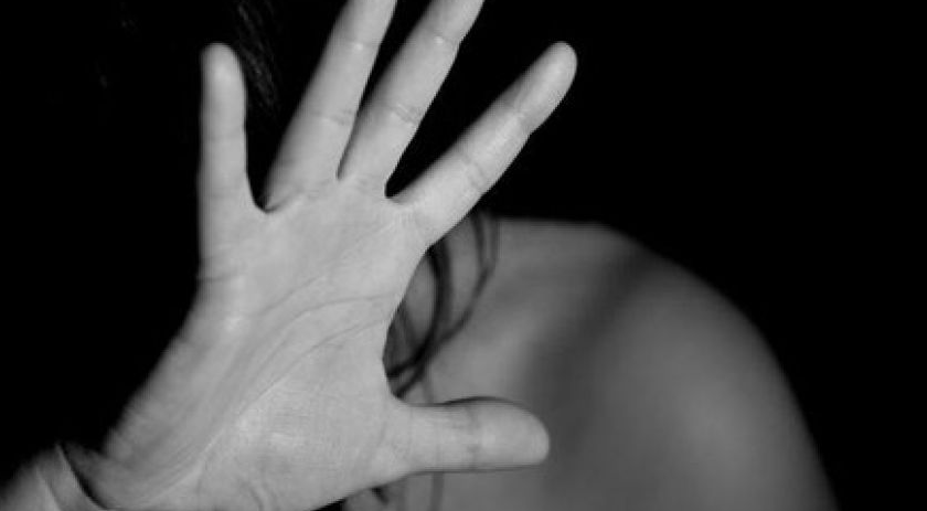 Jovem é esfaqueada e morta pelo companheiro após término de relacionamento em SC