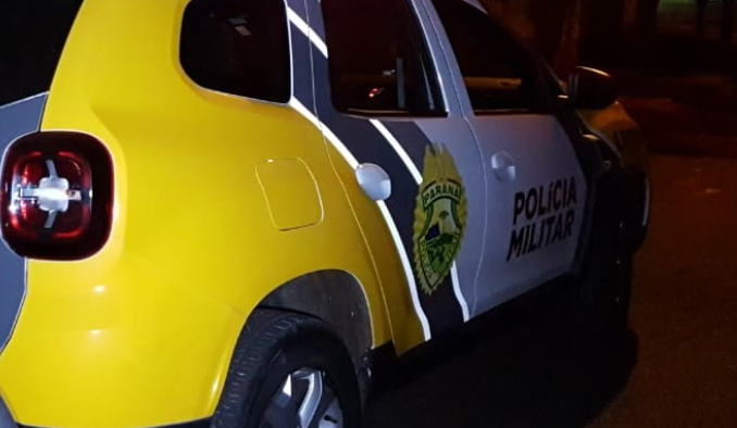 Homem é conduzido à delegacia após praticar ato obsceno em prédio residencial