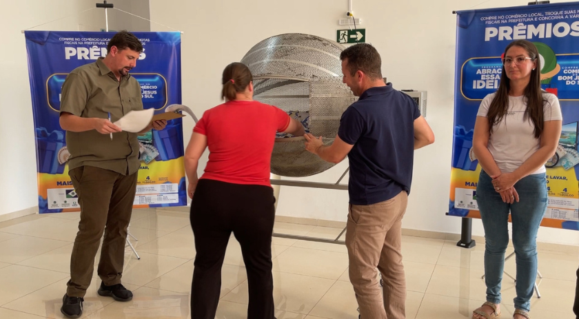 Terceiro sorteio da campanha “Abrace essa ideia, compre no comércio local” distribui R$ 6.600 em prêmios