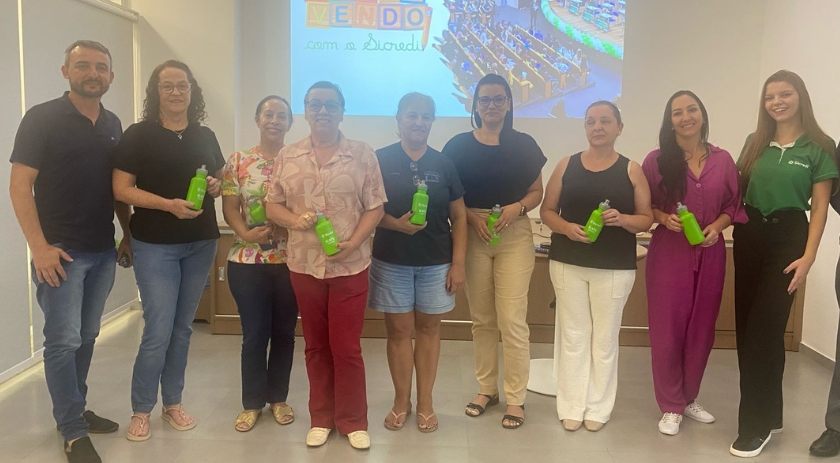 Projeto “Escrevendo com o Sicredi” incentiva leitura, escrita e educação financeira