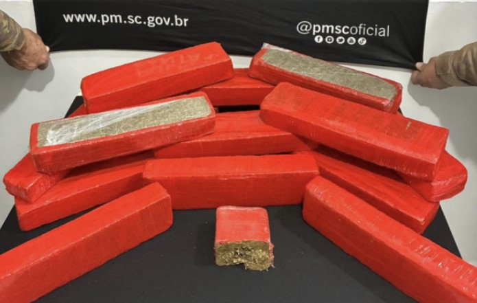 Operação "Protetores de Fronteiras e Divisas" apreende 15 kg de maconha