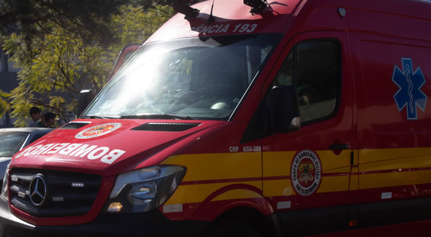 Após atropelar criança, motociclista foge sem prestar socorro