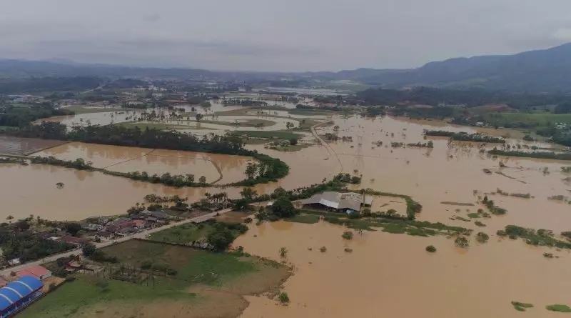 Governo destinará R$ 150 milhões para municípios atingidos pelas chuvas em SC
