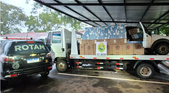 ROTAM apreende 13 mil maços de cigarros contrabandeados e prende três homens no Sudoeste do Paraná