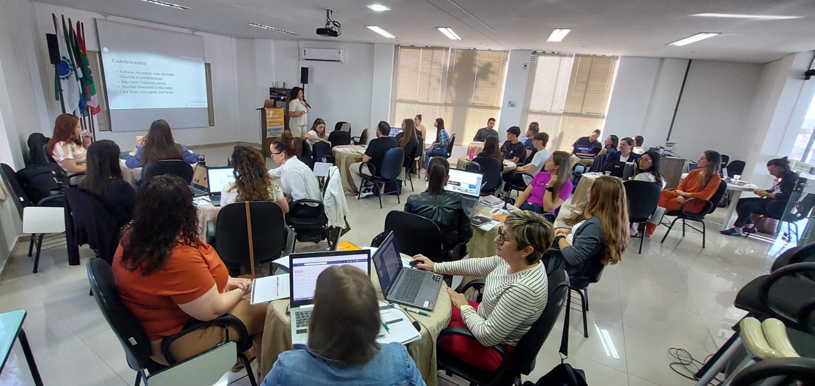 Vendas, marketing e ia são tema de workshop promovido pelo Núcleo de Mulheres