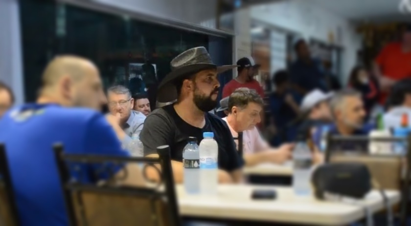 Deputado federal eleito por SC, Zé Trovão é internado em Brasília