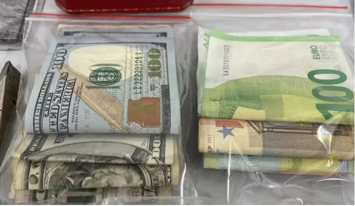 Cinco pessoas são presas suspeitas de furto de joias avaliadas em mais de R$ 1 milhão
