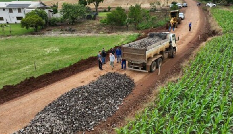 Obras alteram trânsito no interior