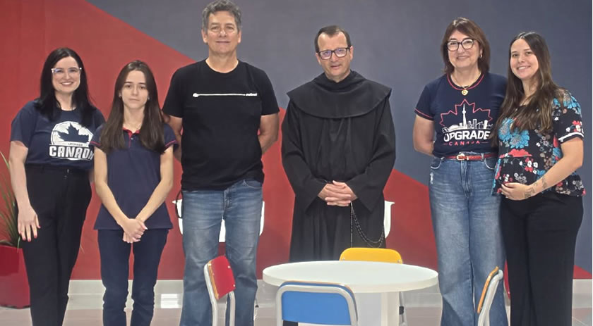 Upgadre School inicia nova etapa em novo espaço
