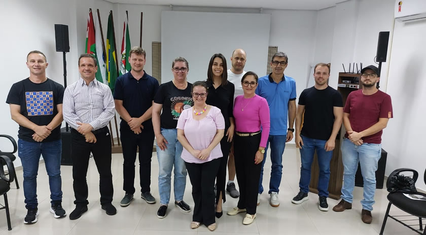 Ascoagrin realiza reunião mensal de diretoria com pauta extensa de assuntos