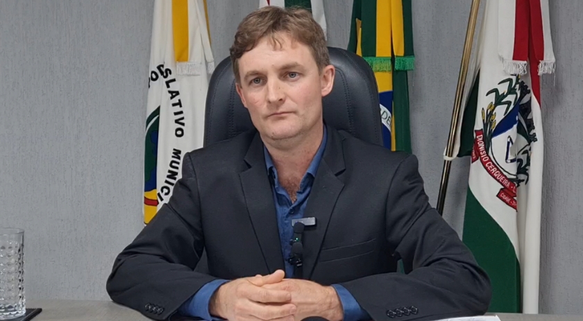 Câmara recebe dois projetos de lei e aprova moção sobre segurança