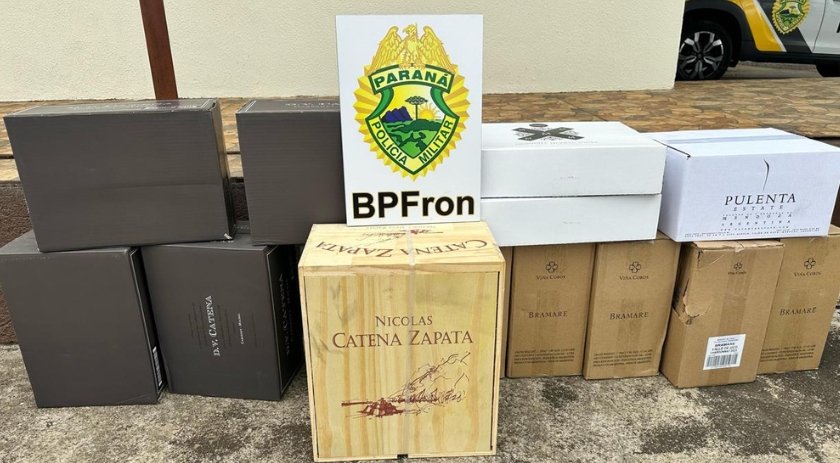BPFRON apreende carro com bebidas estrangeiras