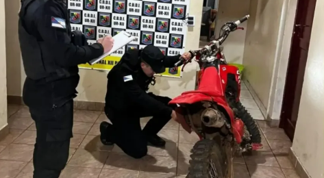 Moto é apreendida após adolescente ser flagrado dando “pipocos” no escapamento